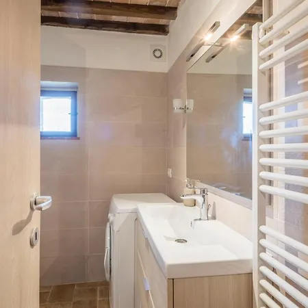 Monti Pet Friendly With Shared Pool 度假居